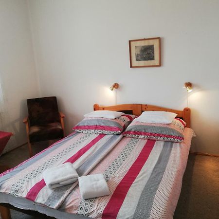 Szekely Szallas Gyula Luaran gambar