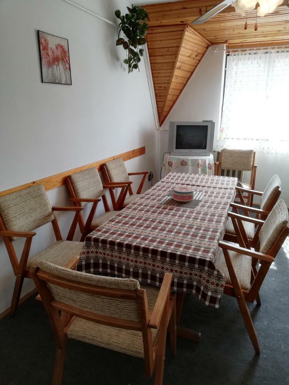 Szekely Szallas Gyula Luaran gambar