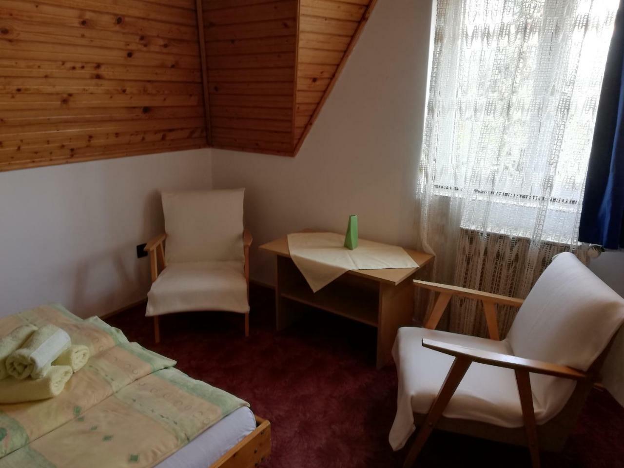 Szekely Szallas Gyula Luaran gambar
